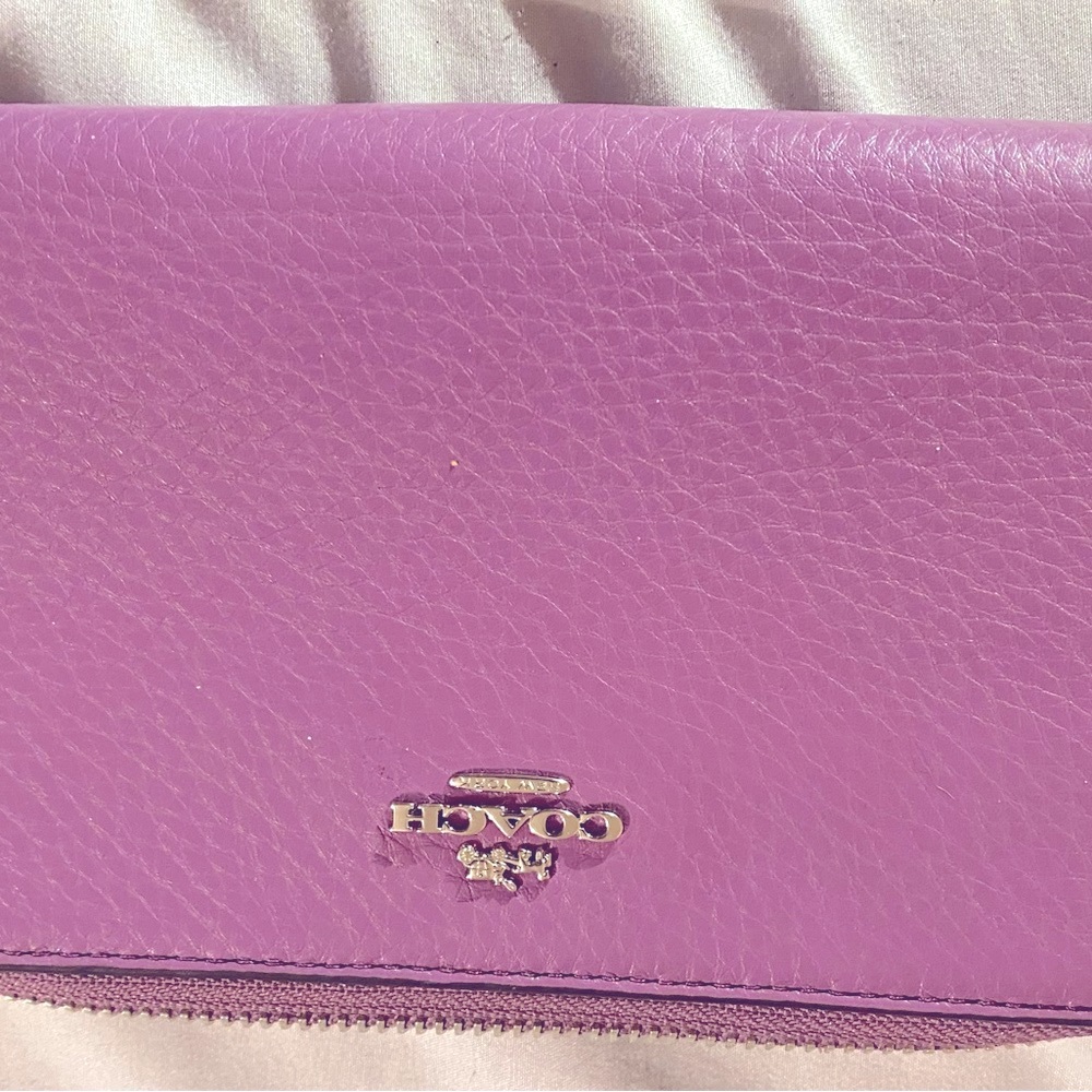Coach wristlet - Picture 5 of 7